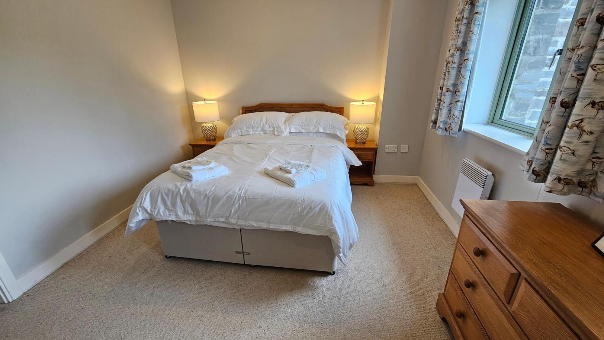 Castle Pond House Apartment Pembroke Bagian luar foto